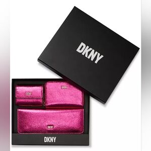DKNY Lumen 3 Piece Wallet Set Gift Box Wallet, Card Holder, EarBud Case Pink New
